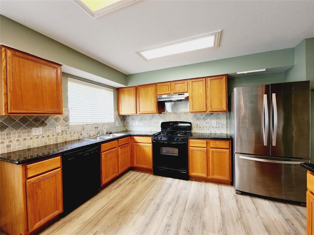 3115 Astor Court Property Photo 8