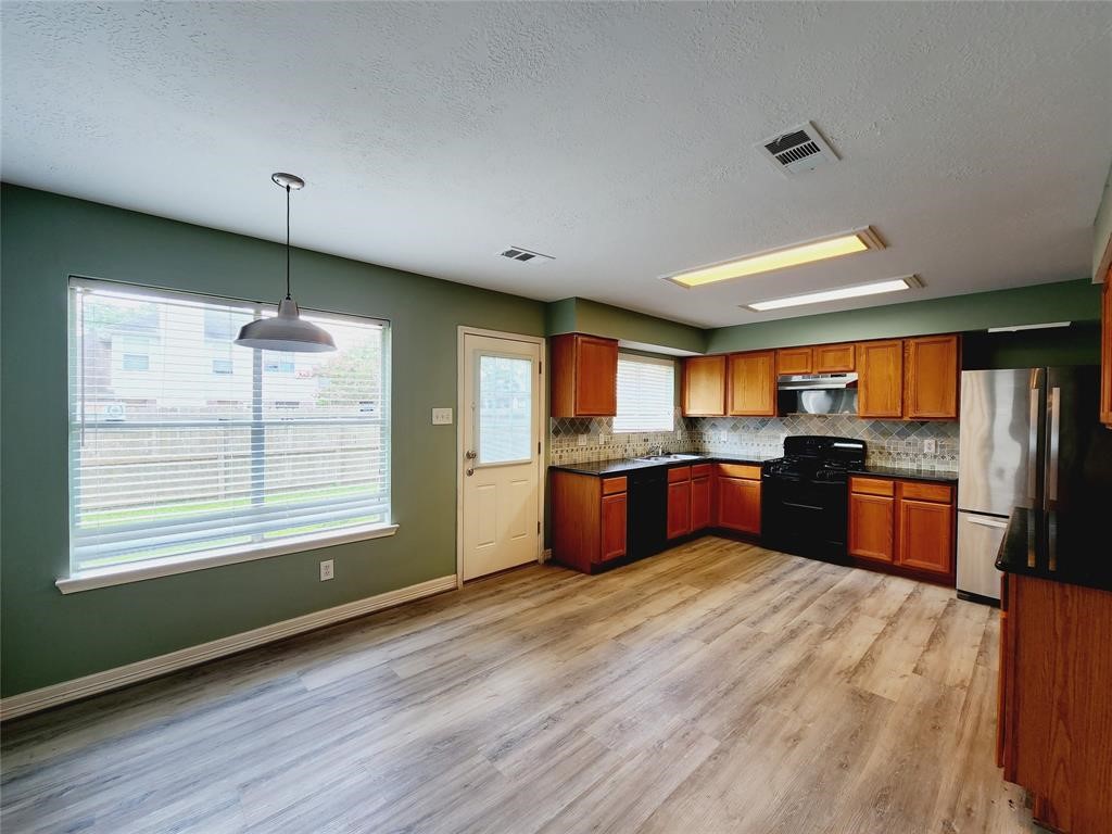3115 Astor Court Property Photo 10
