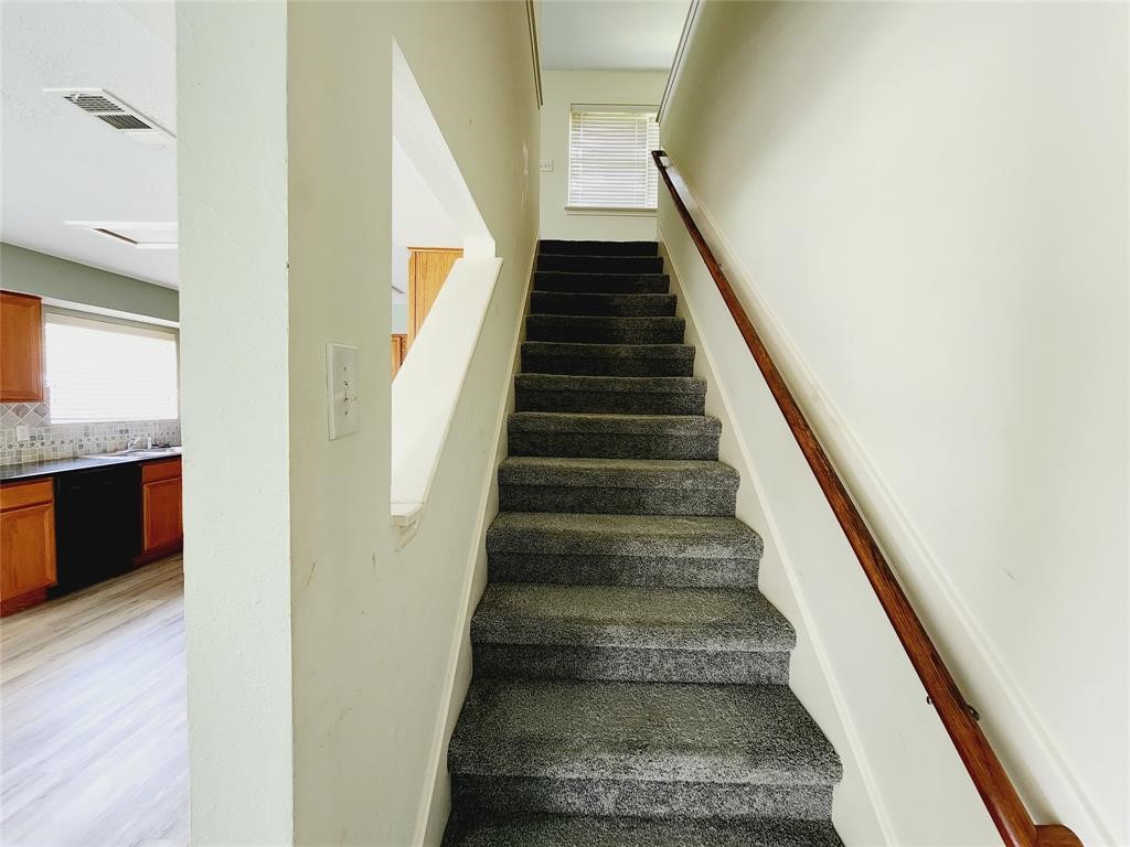 3115 Astor Court Property Photo 12