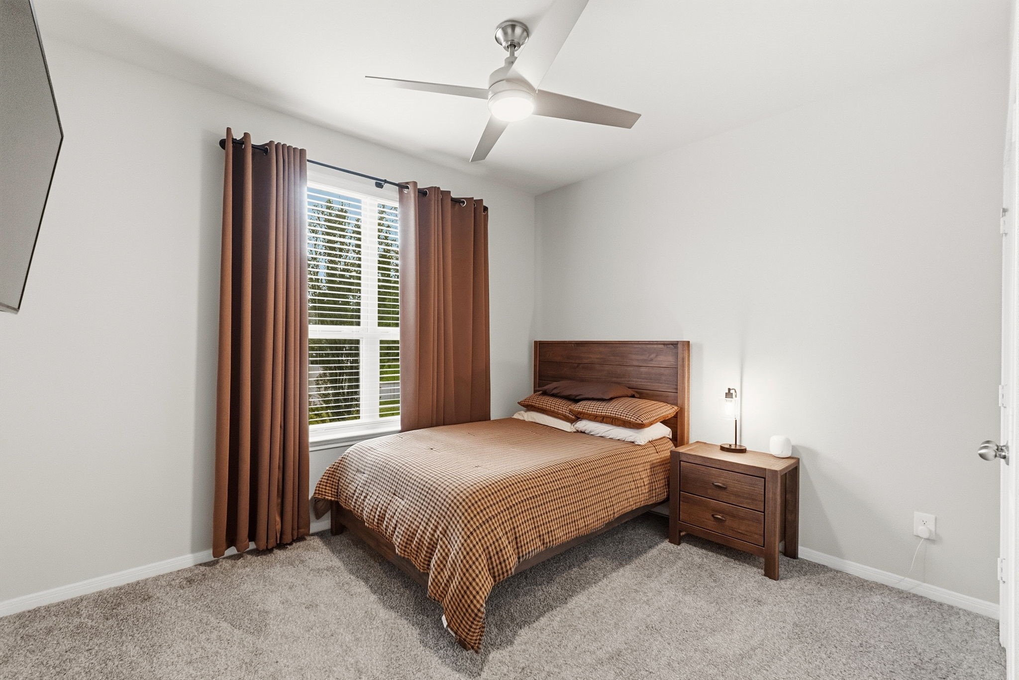 14127 Lake Lodge Drive Property Photo 8