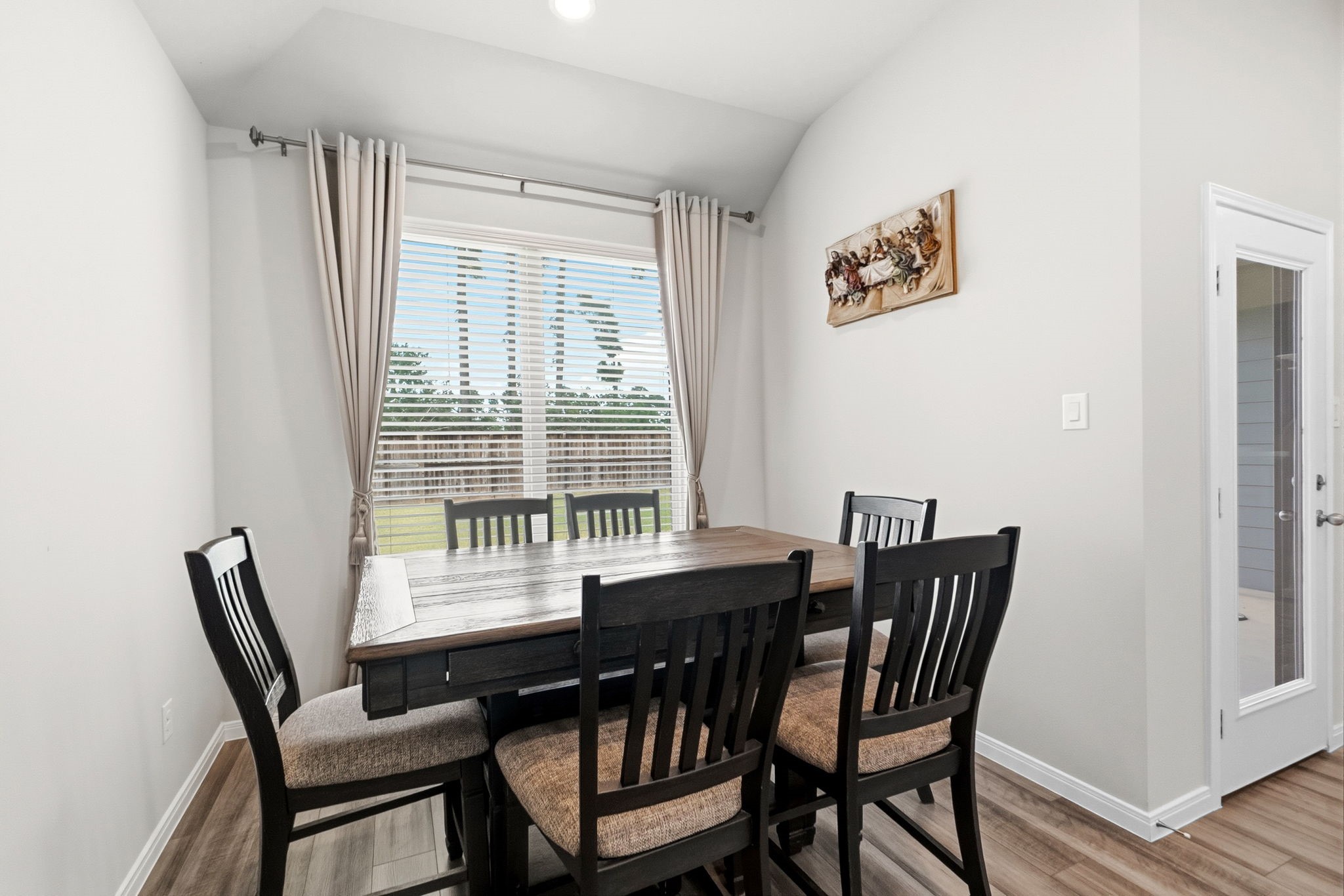 14127 Lake Lodge Drive Property Photo 20