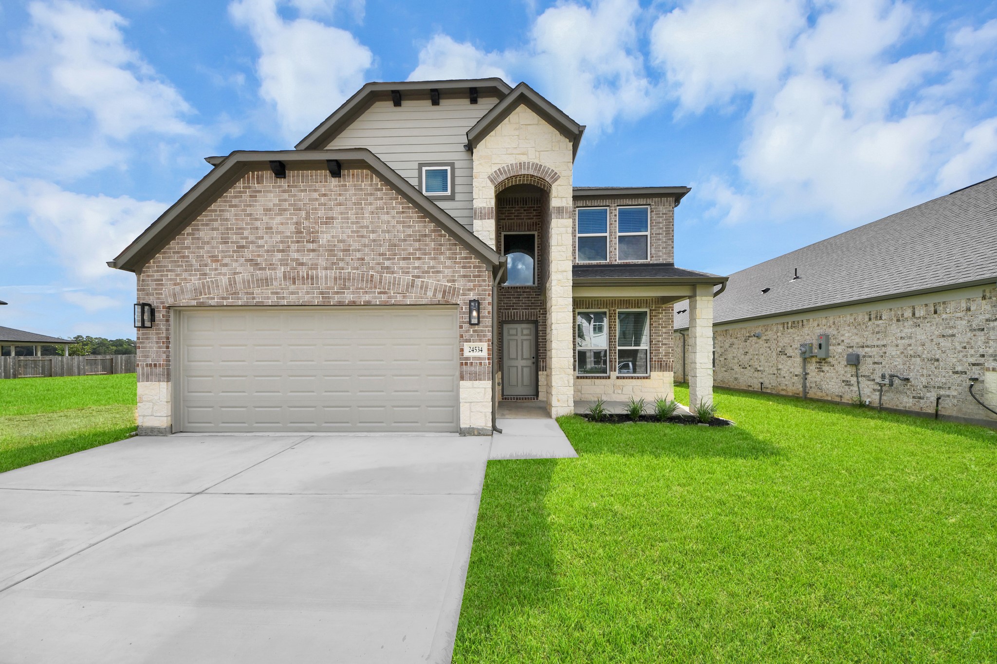 24534 Bradbury Woods Dr Property Photo 3