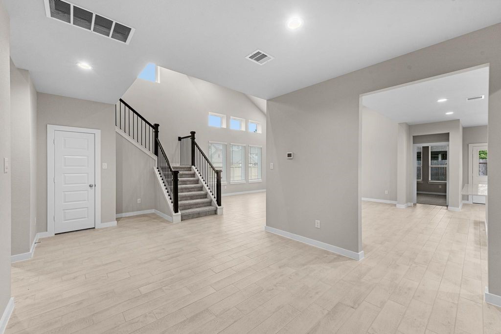 2495 Forest Cedar Lane Property Photo 9