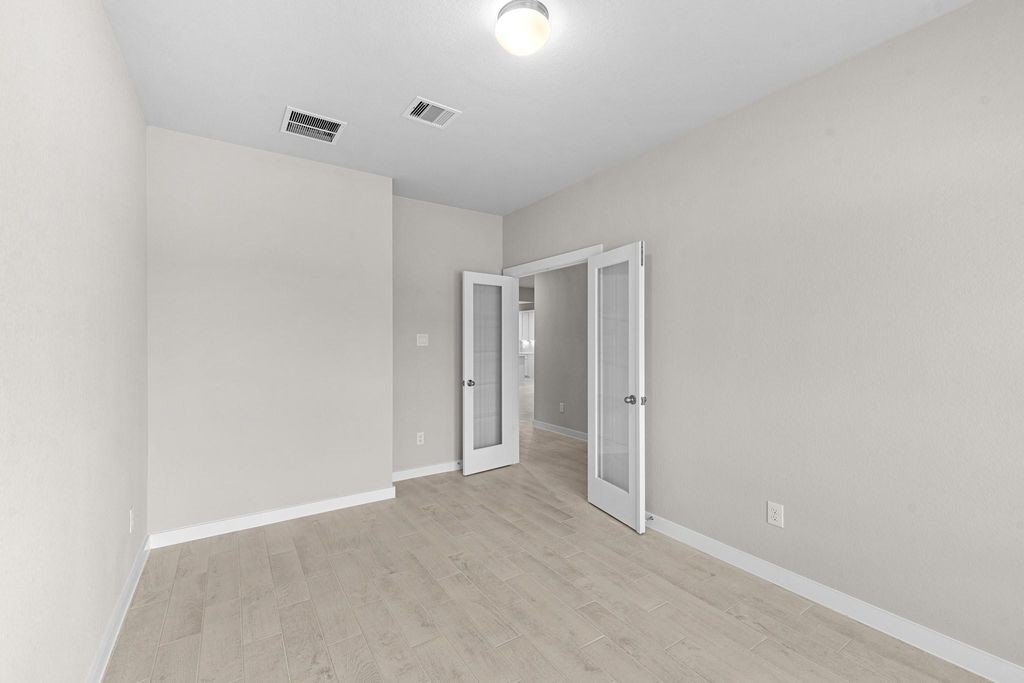 2495 Forest Cedar Lane Property Photo 18