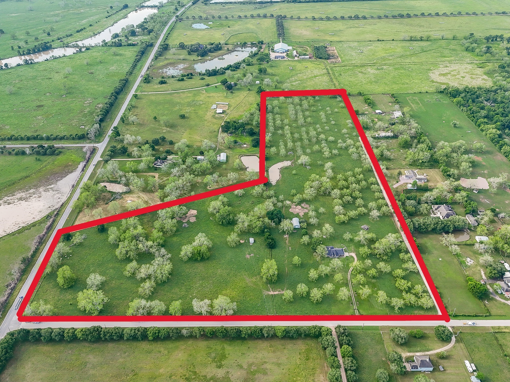 36155 County Line Road Property Photo