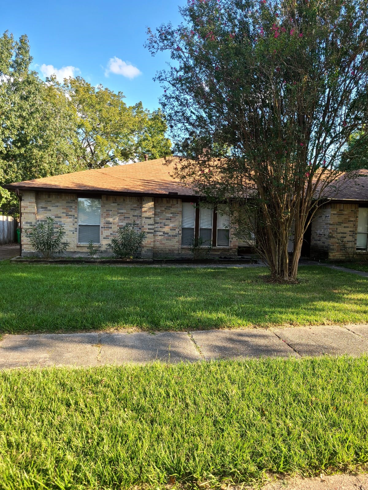 2410 Spring Dusk Lane Property Photo 1