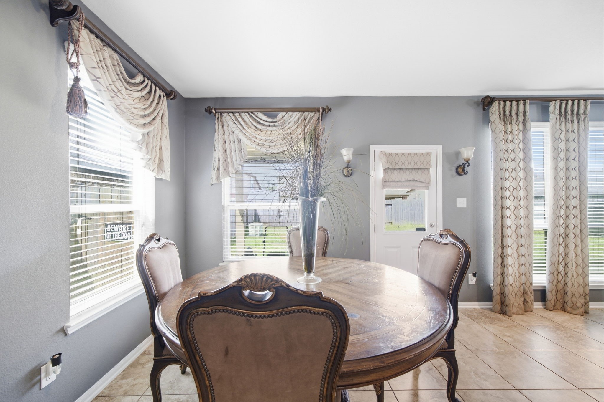 4019 Loft Square Place Property Photo 14