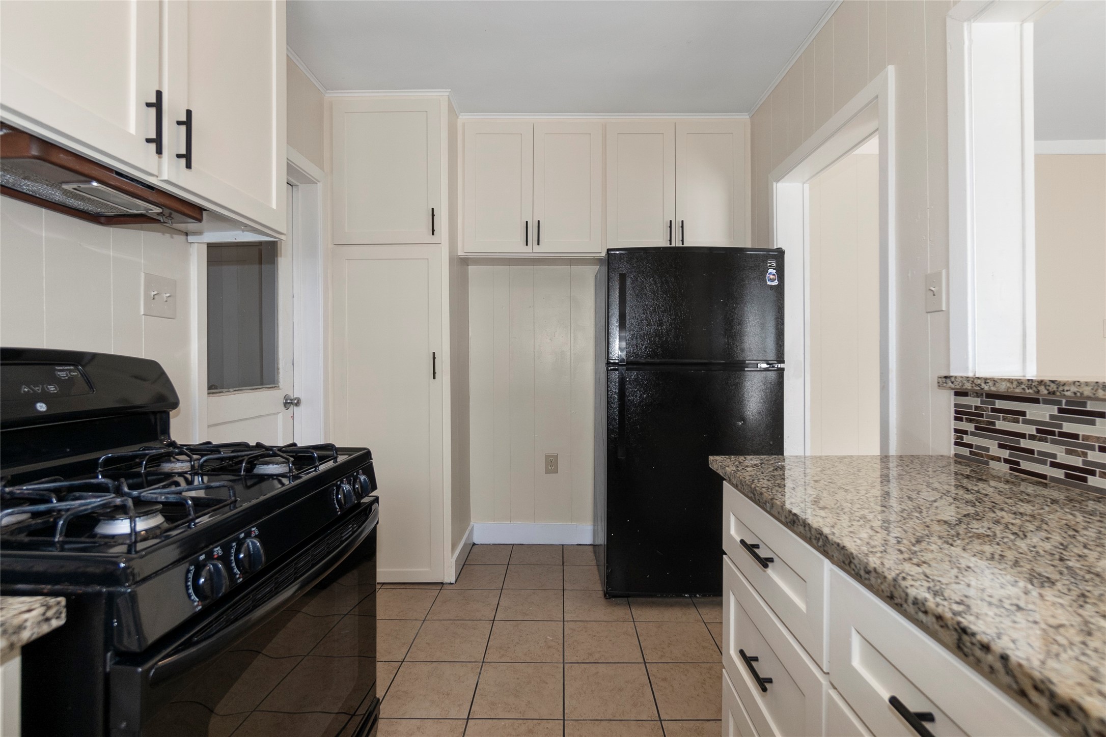 204 Miriam Street Property Photo 12