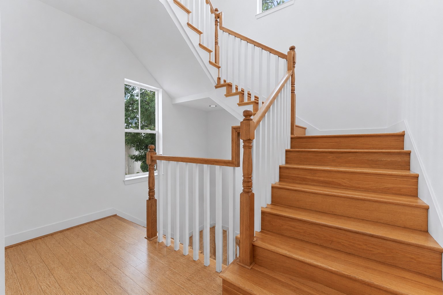 1121 Moy Street Property Photo 6