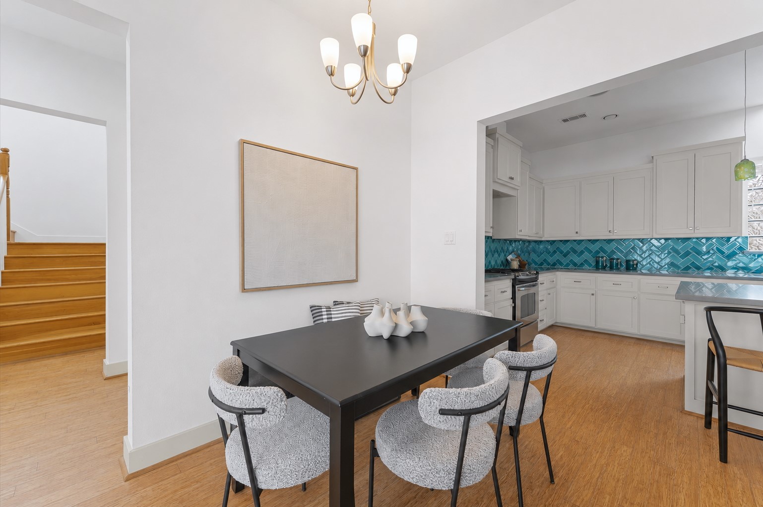 1121 Moy Street Property Photo 12