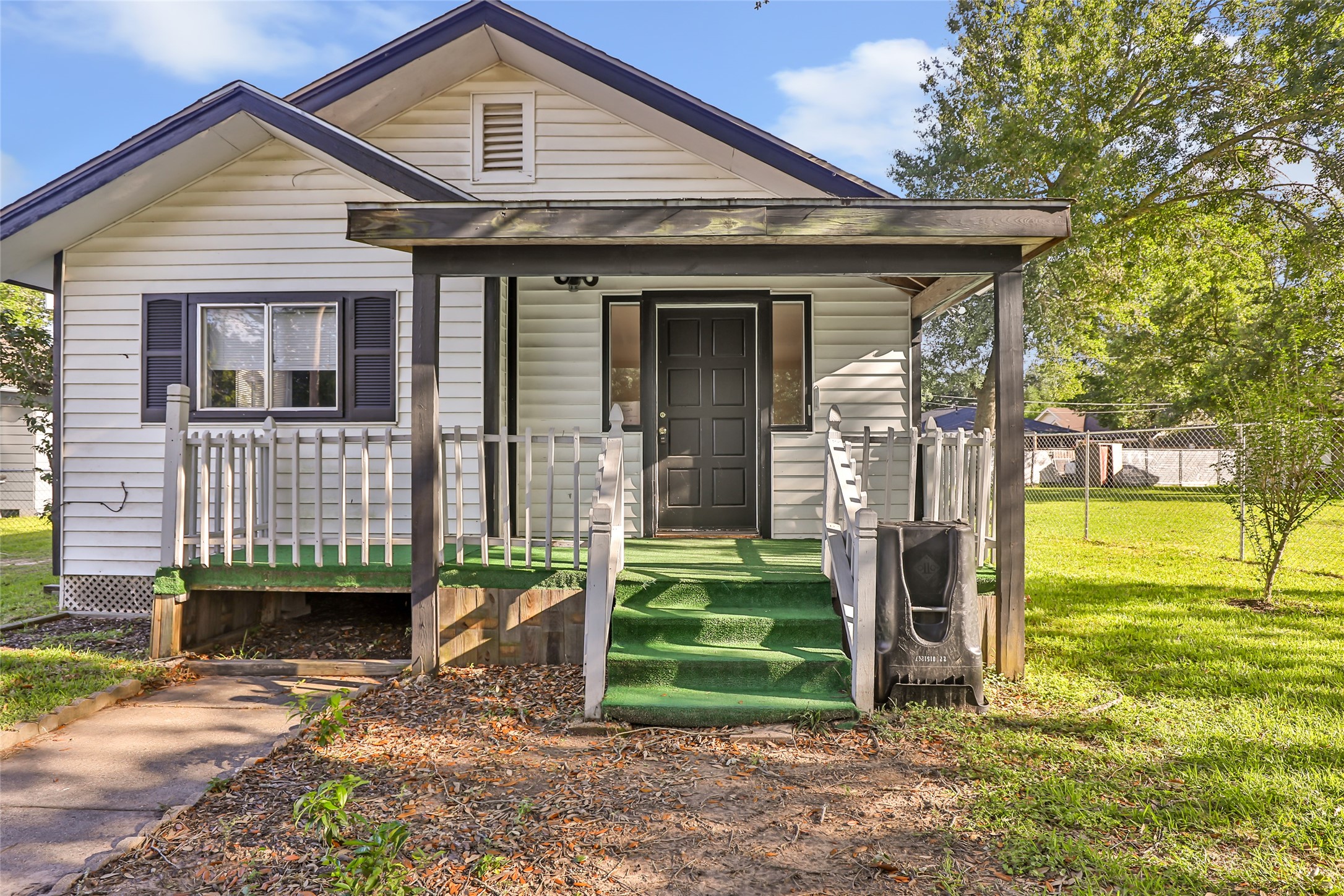 105 Graham Street Property Photo 1