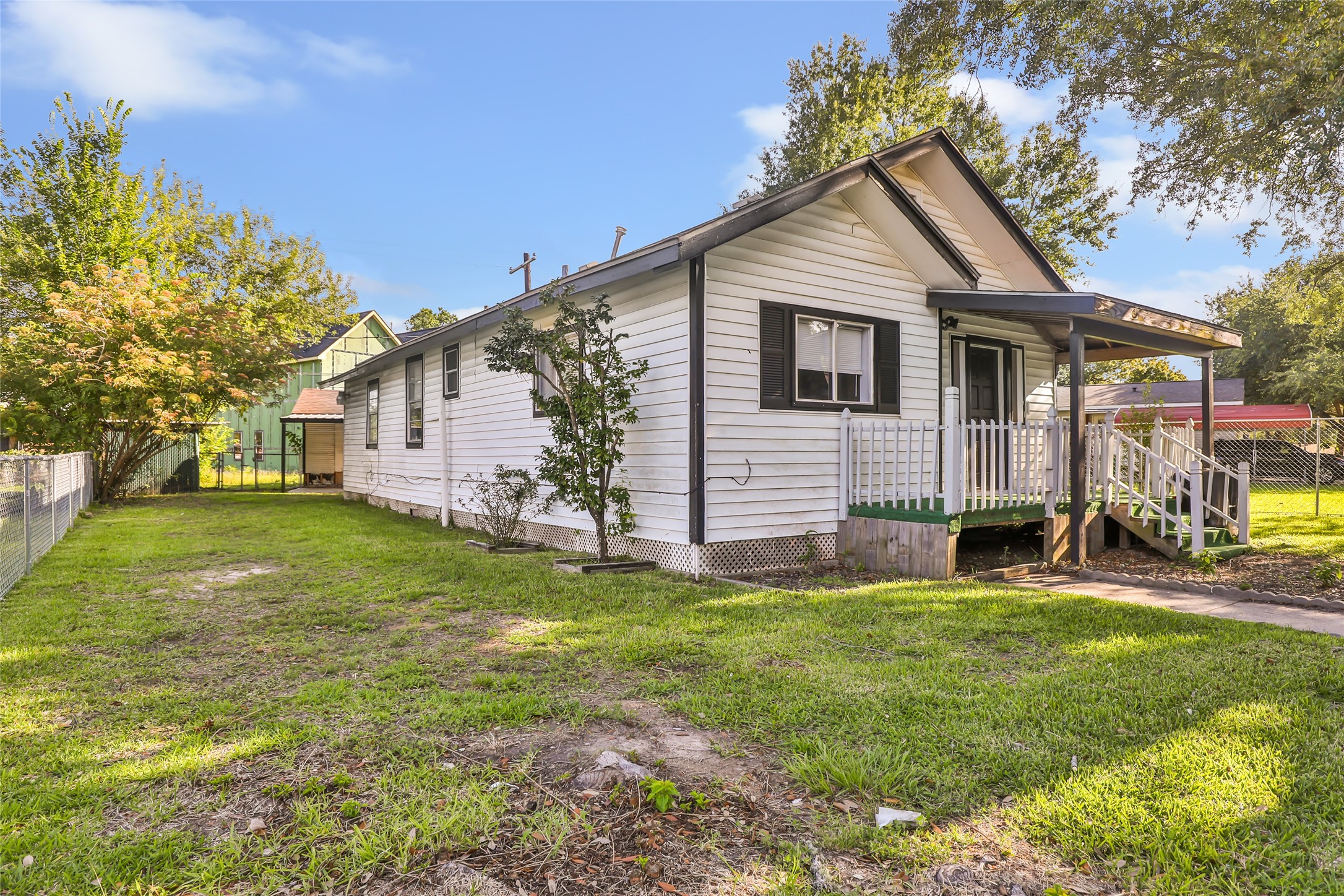105 Graham Street Property Photo 3