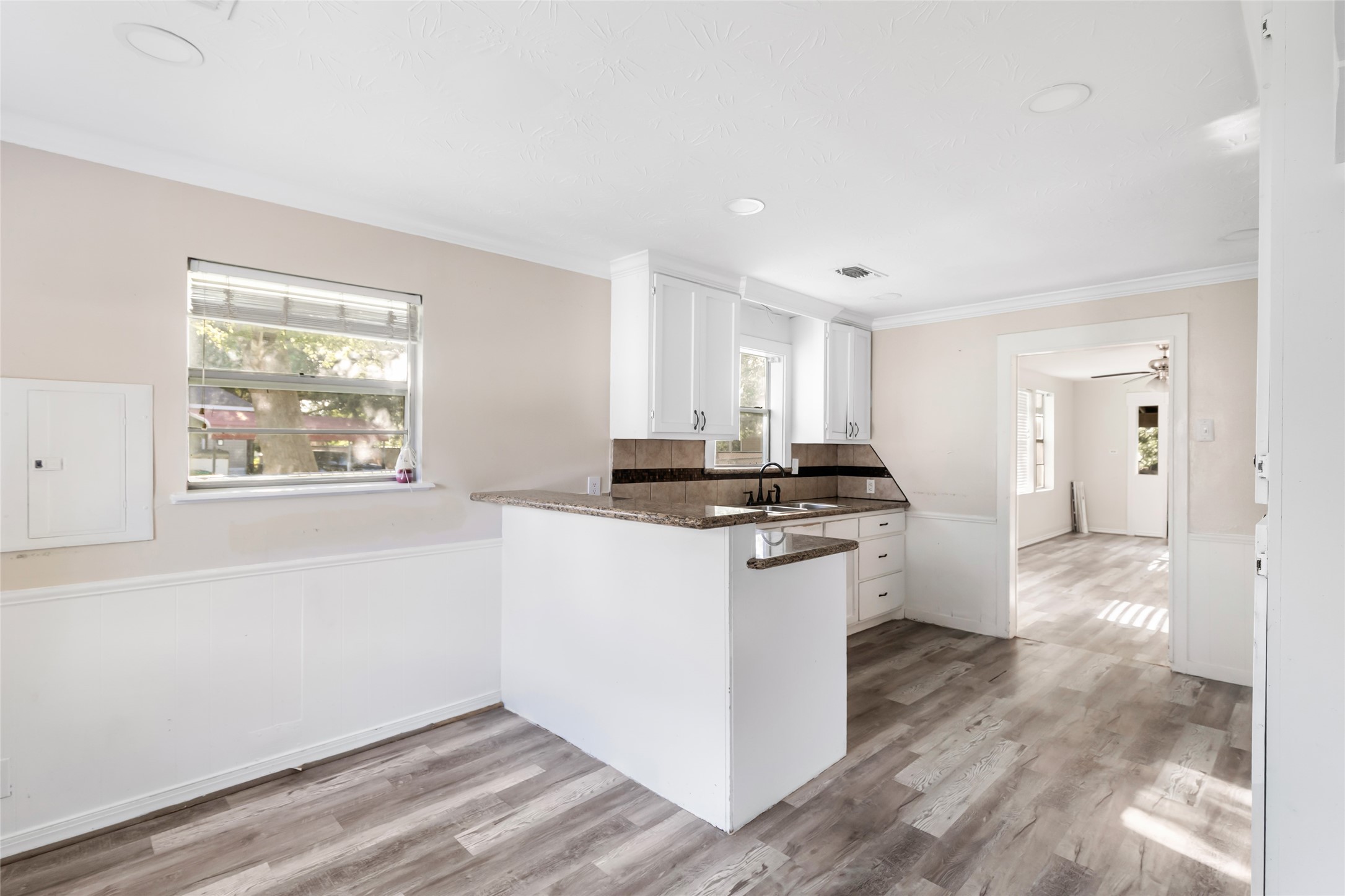 105 Graham Street Property Photo 12