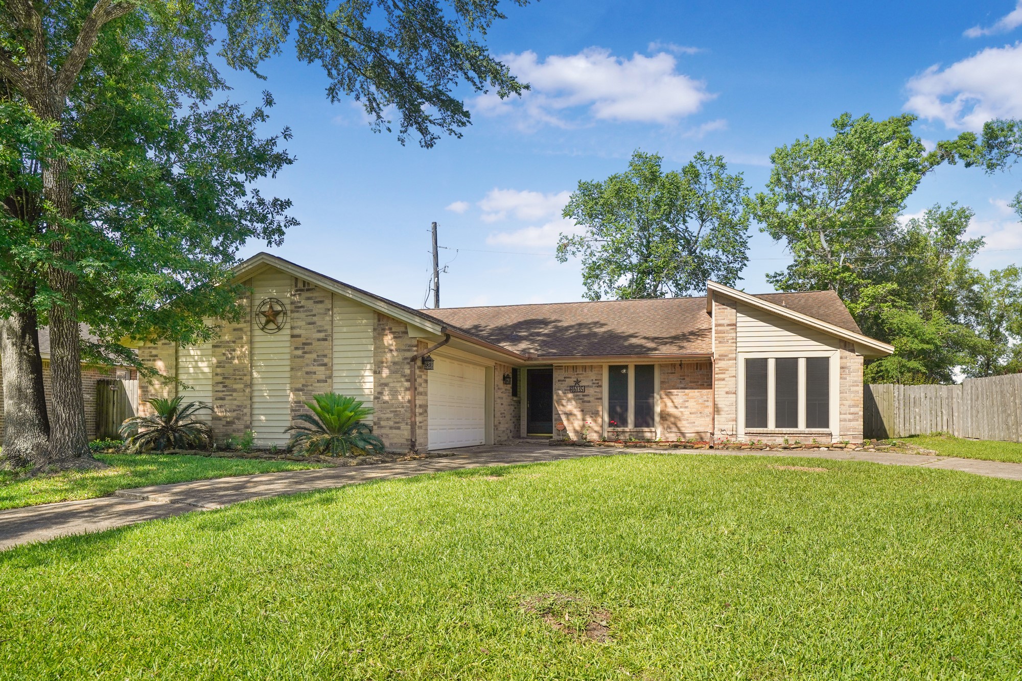 16135 Spinnaker Drive Property Photo 1