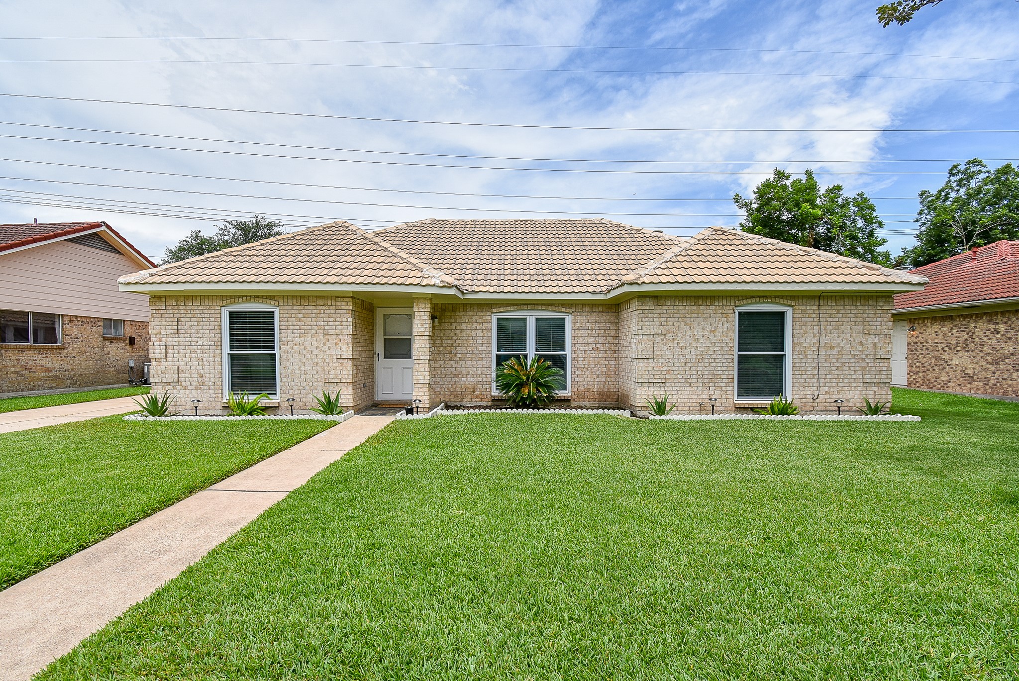 10115 Kirkaspen Drive Property Photo 1