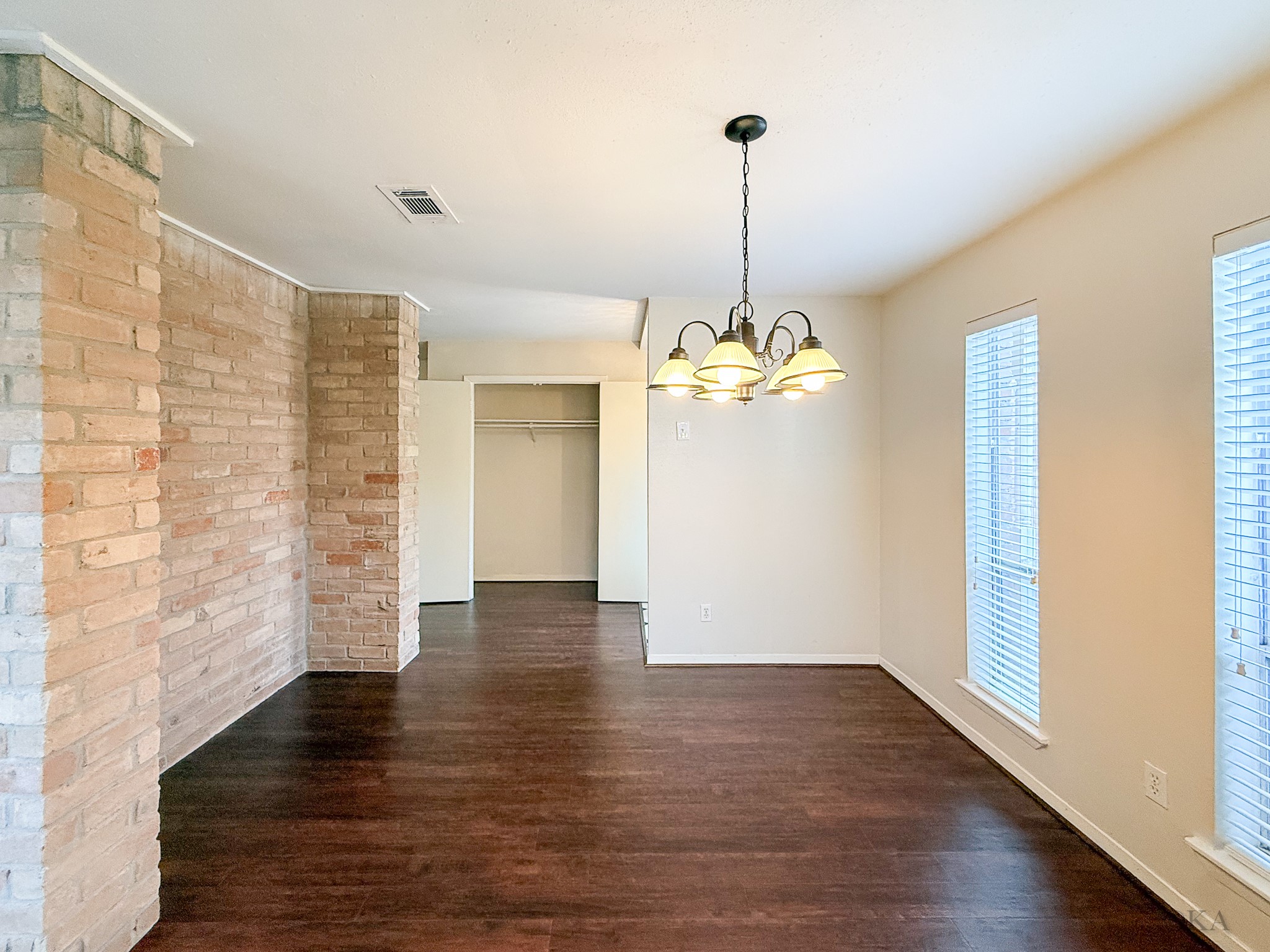 3306 Hunterwood Drive Property Photo 9