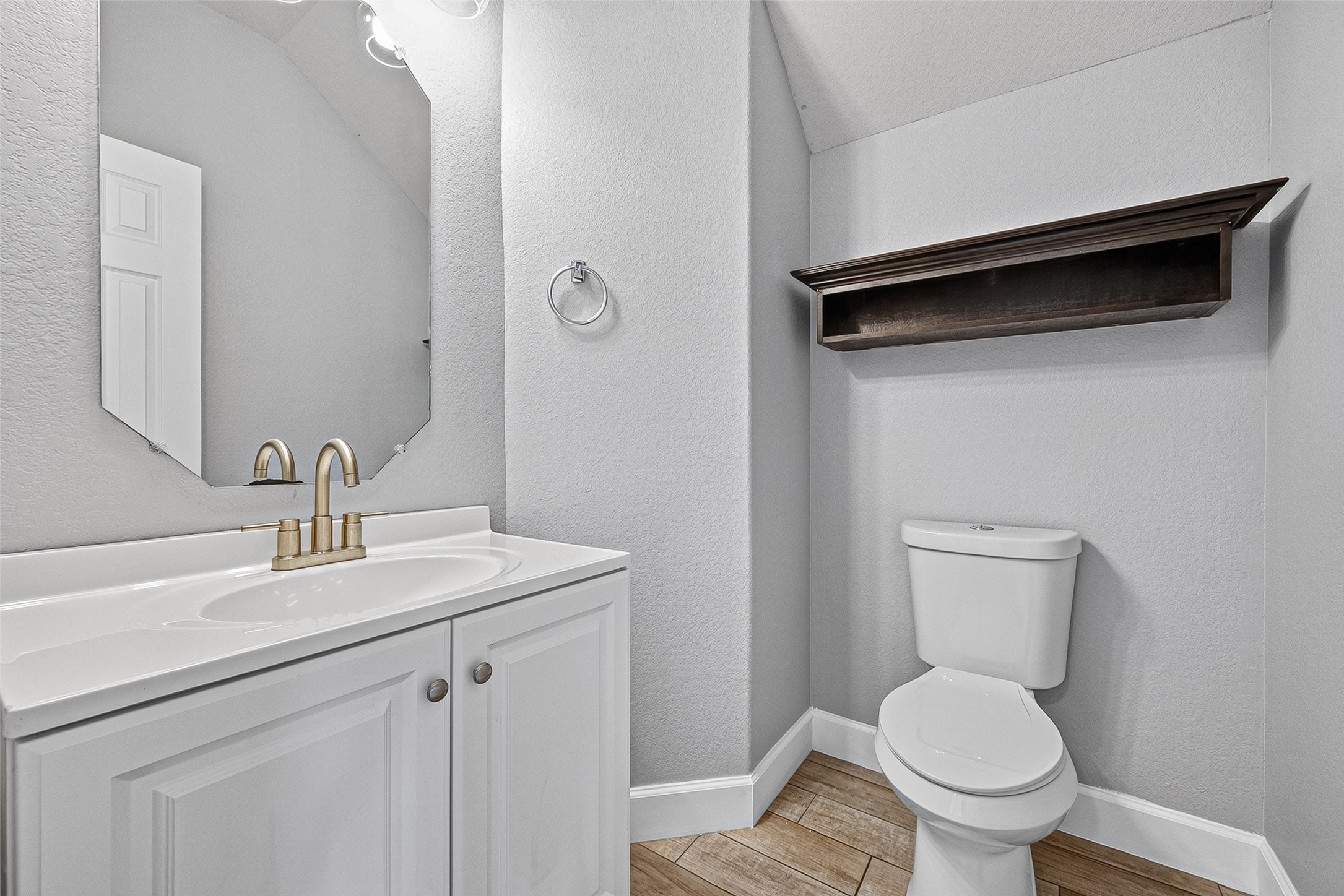 4902 Emerald Tree Circle Property Photo 11
