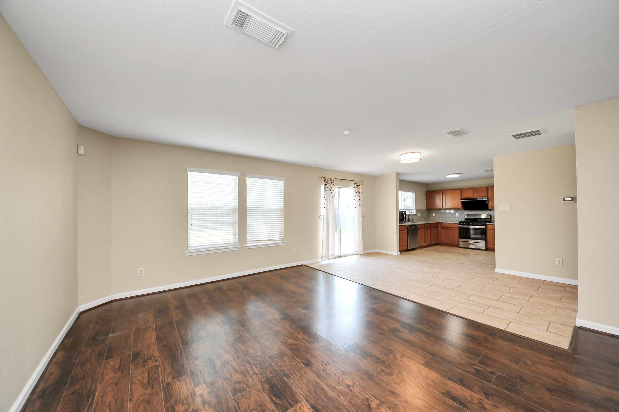 20910 Lansing Ridge Lane Property Photo 6