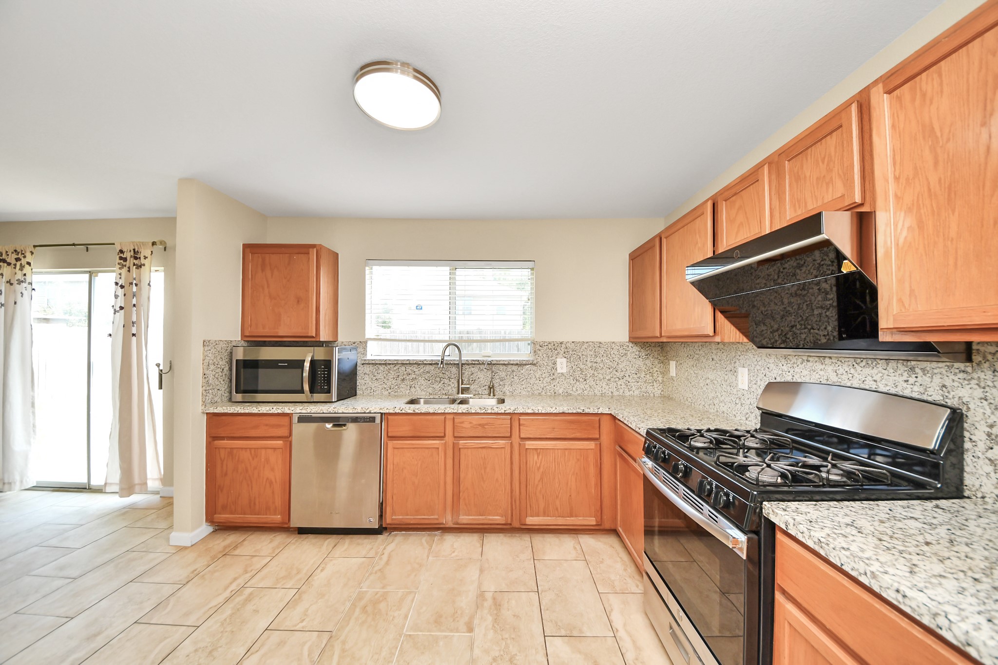 20910 Lansing Ridge Lane Property Photo 12