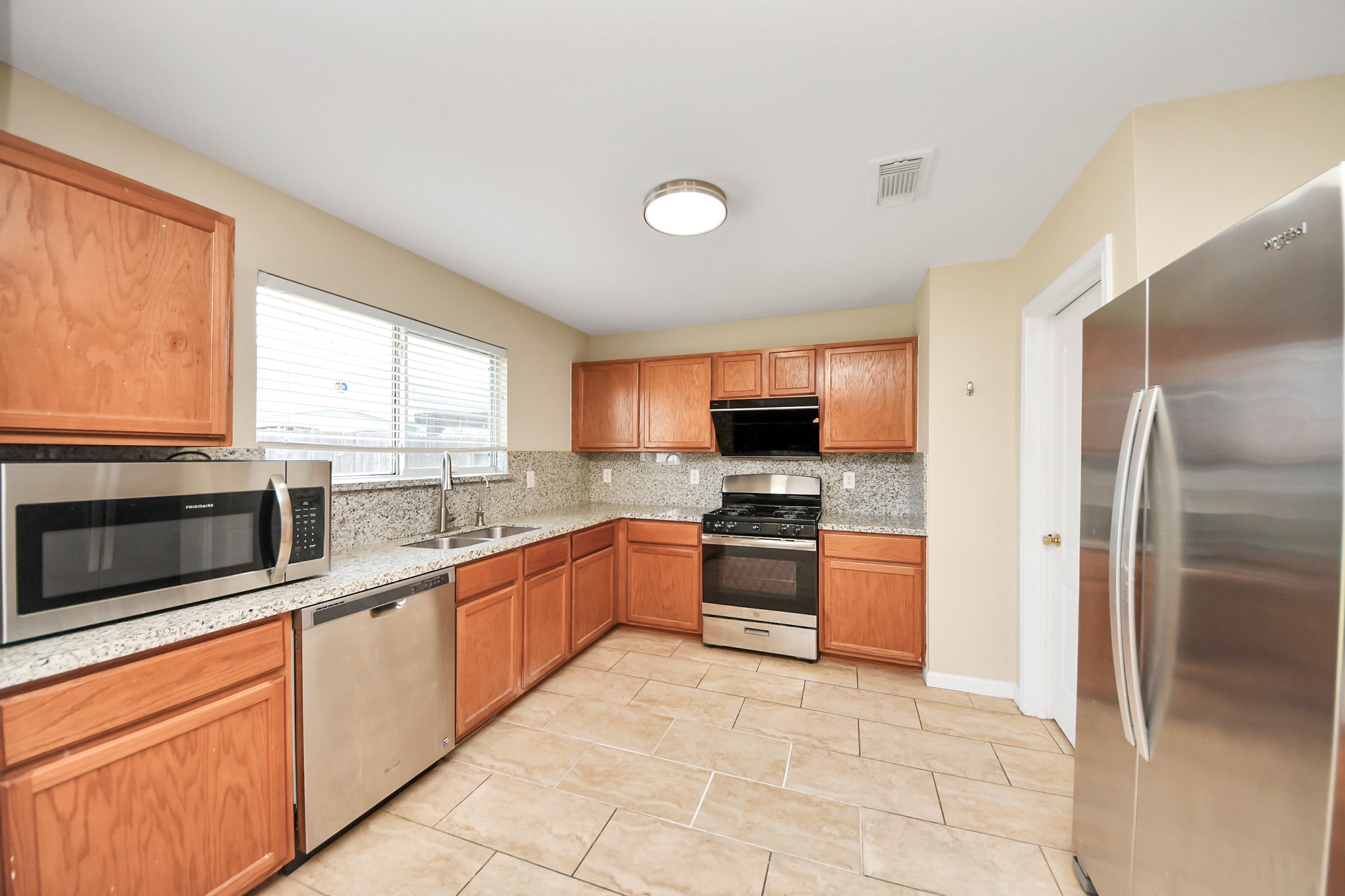 20910 Lansing Ridge Lane Property Photo 13