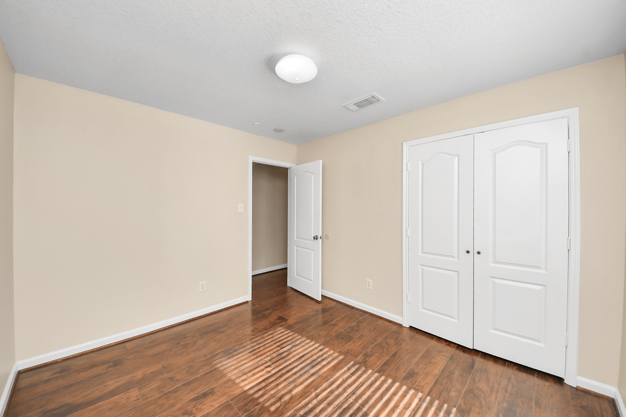 20910 Lansing Ridge Lane Property Photo 17
