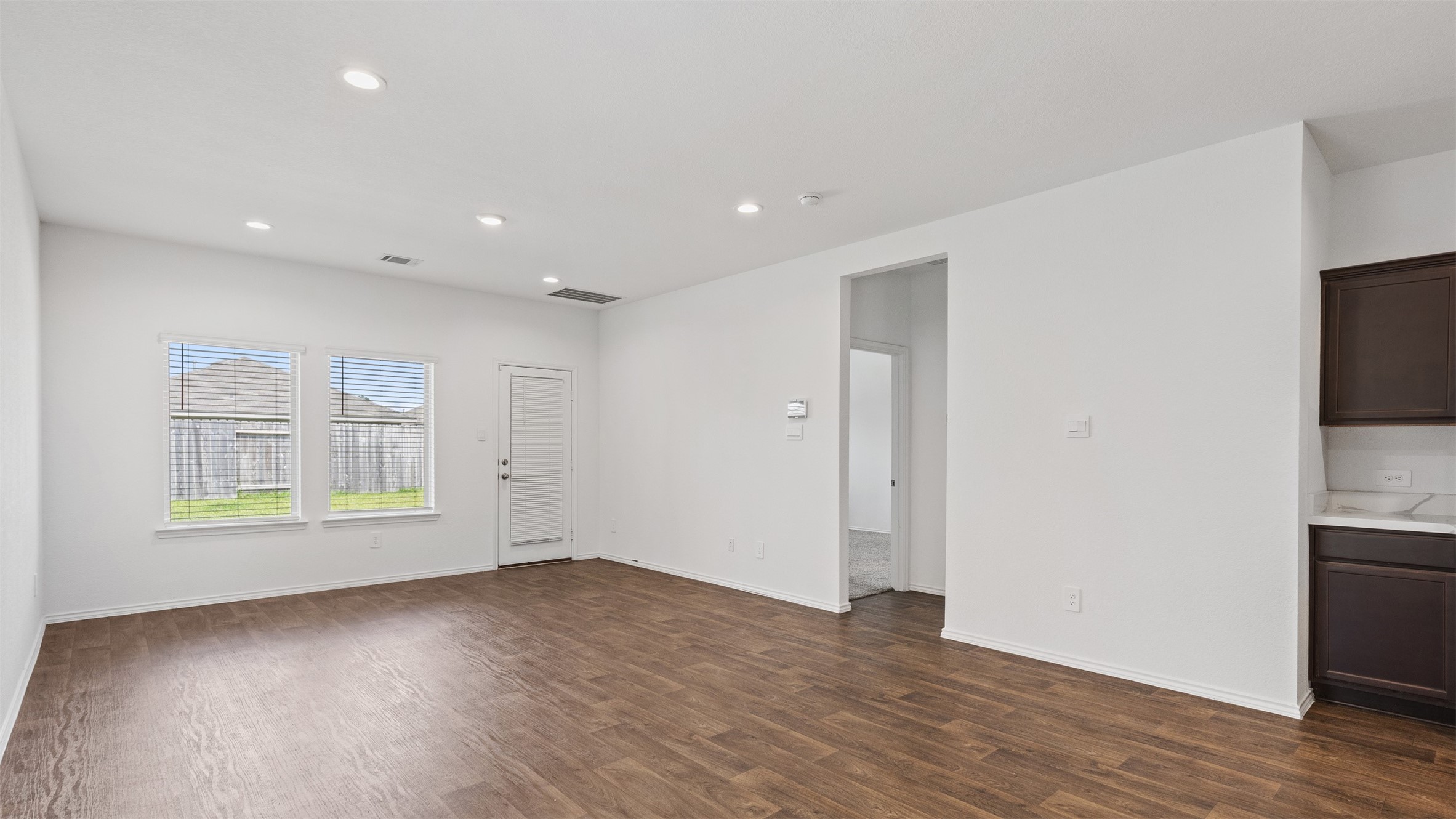 14040 Thunder Pines Drive Property Photo 8