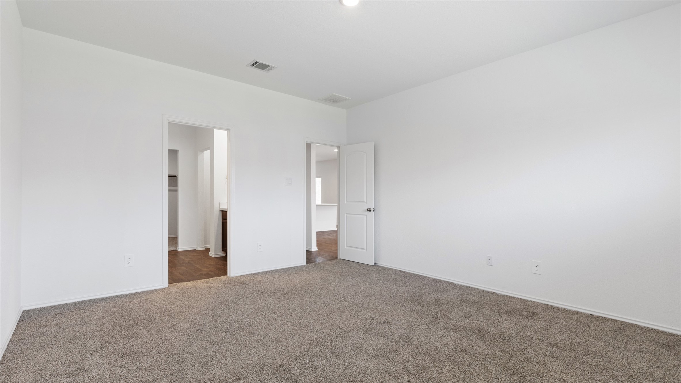 14040 Thunder Pines Drive Property Photo 15