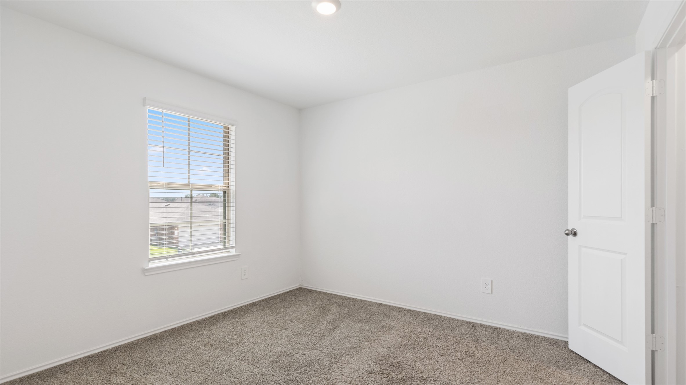 14040 Thunder Pines Drive Property Photo 22