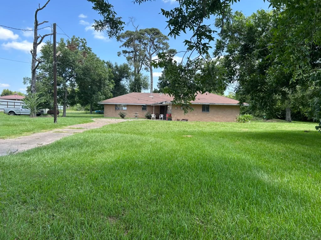 16019 Avenue C Property Photo 4