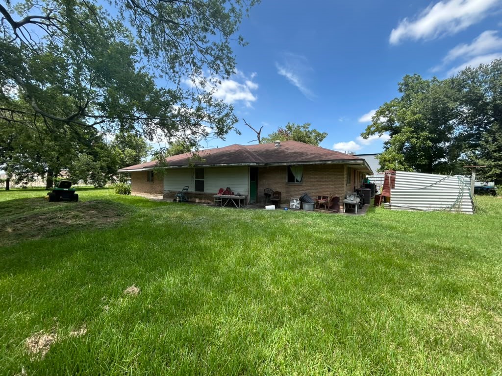 16019 Avenue C Property Photo 8