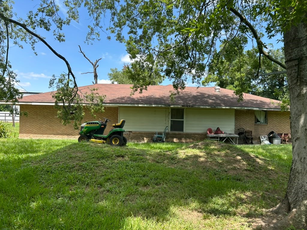 16019 Avenue C Property Photo 9
