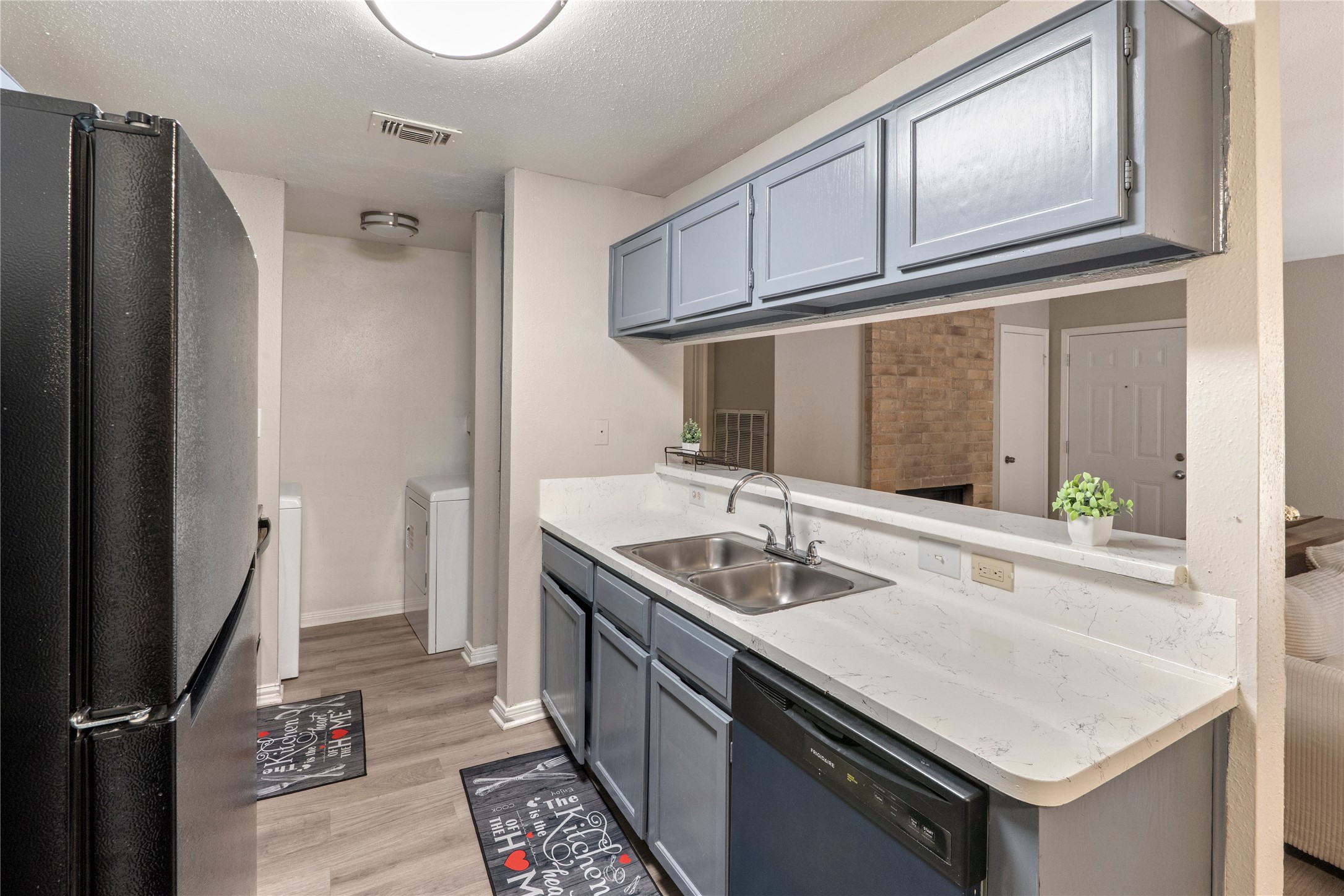 9021 Antoine Drive 40 Property Photo 12