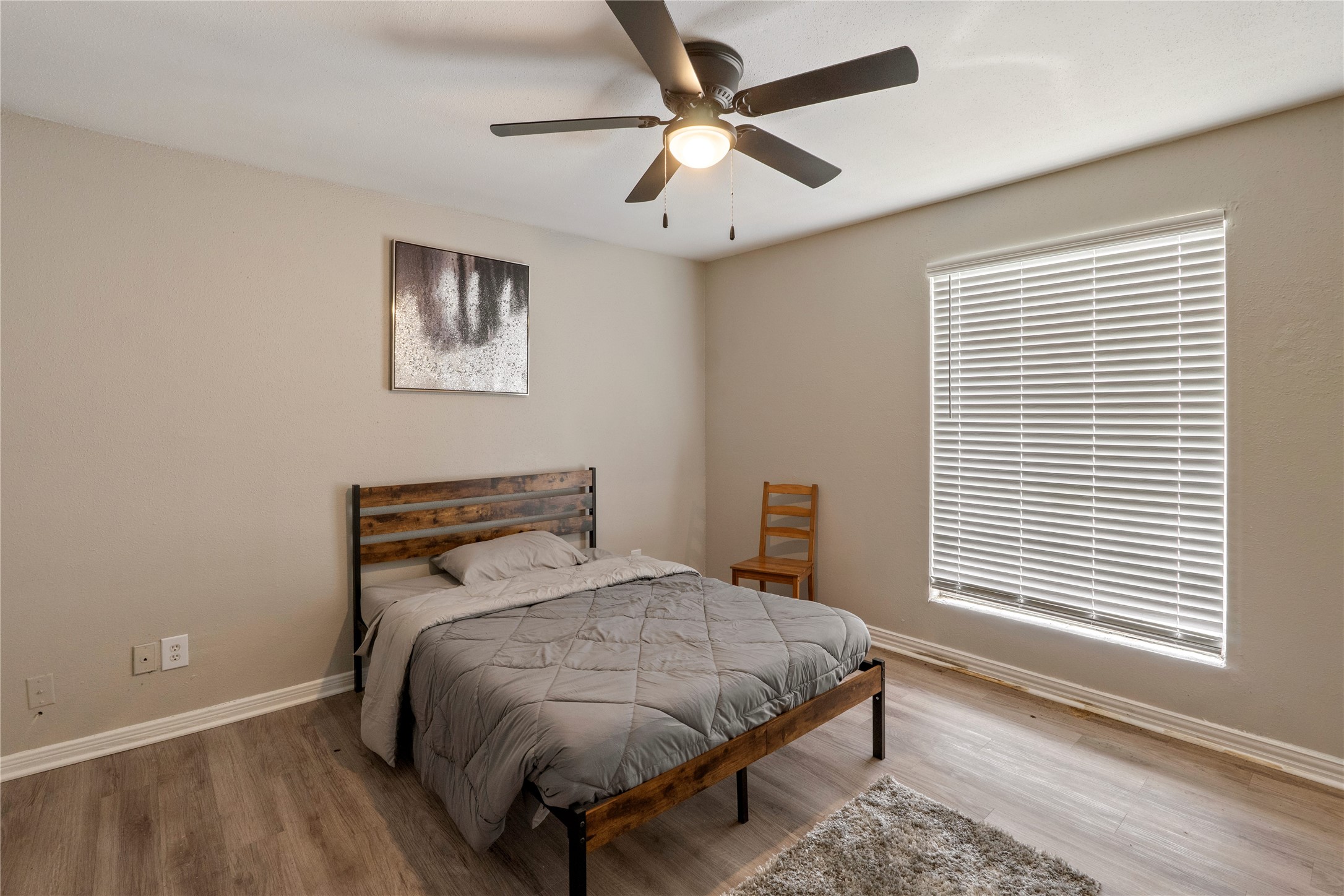 9021 Antoine Drive 40 Property Photo 18