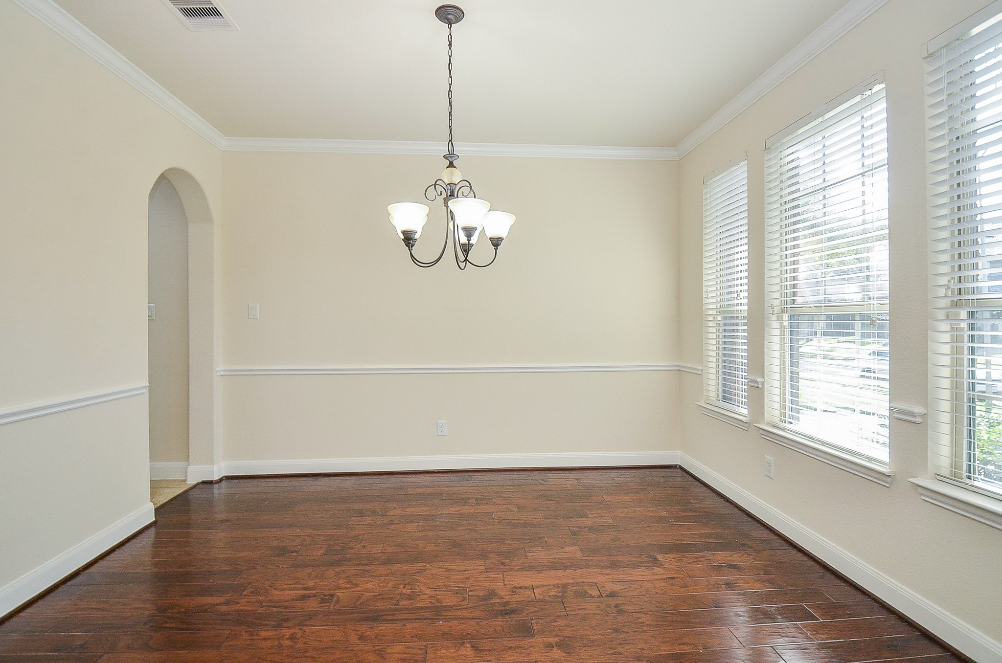 9931 Hutton Park Drive Property Photo 6
