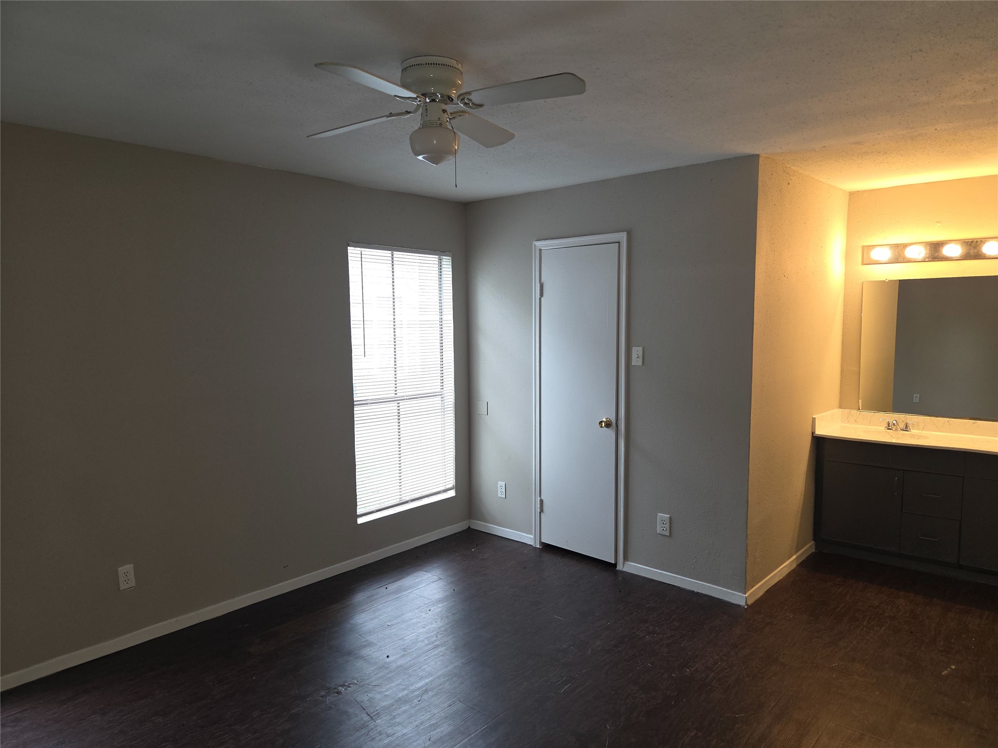 7200 W T C Jester Boulevard 1401 Property Photo 12