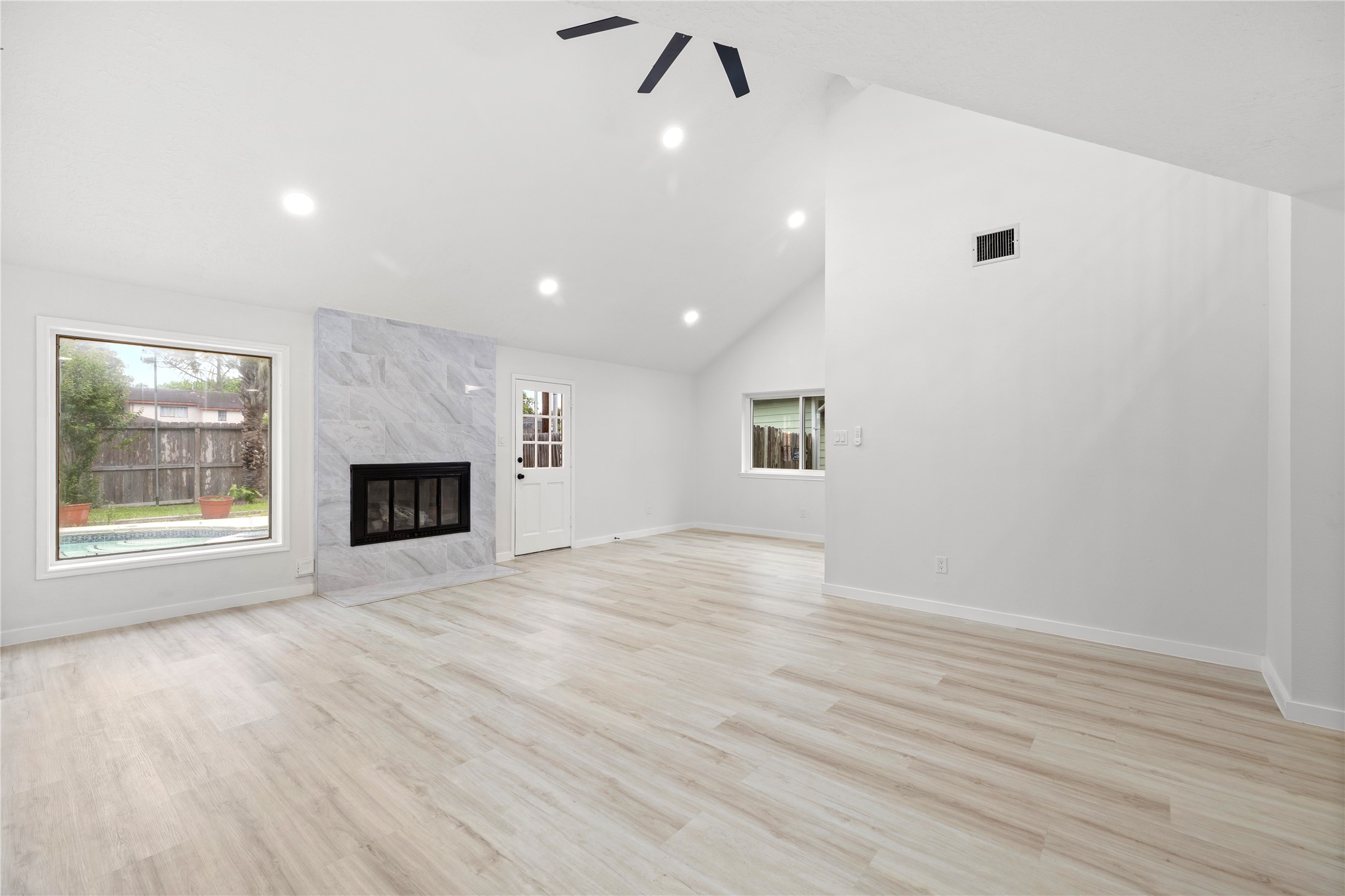 2326 Ashmont Drive Property Photo 15