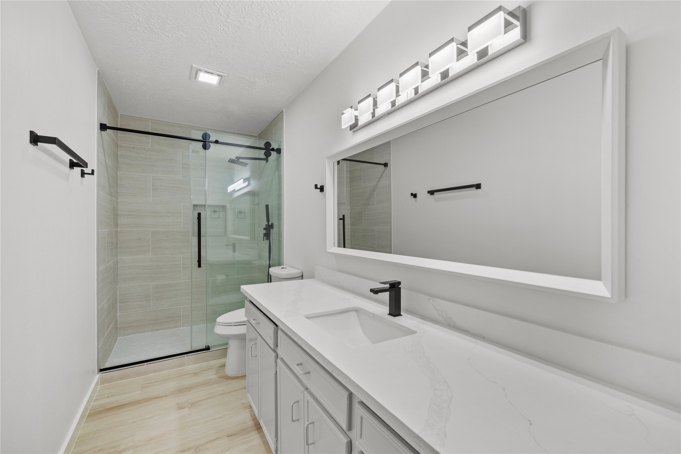 2326 Ashmont Drive Property Photo 16