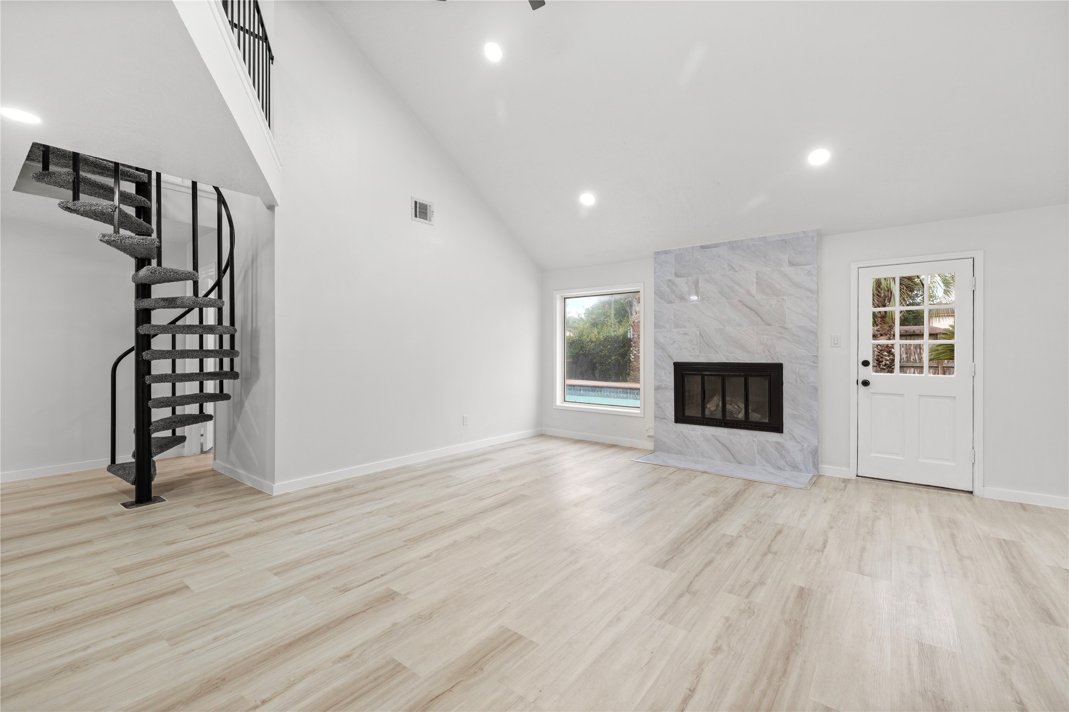 2326 Ashmont Drive Property Photo 20