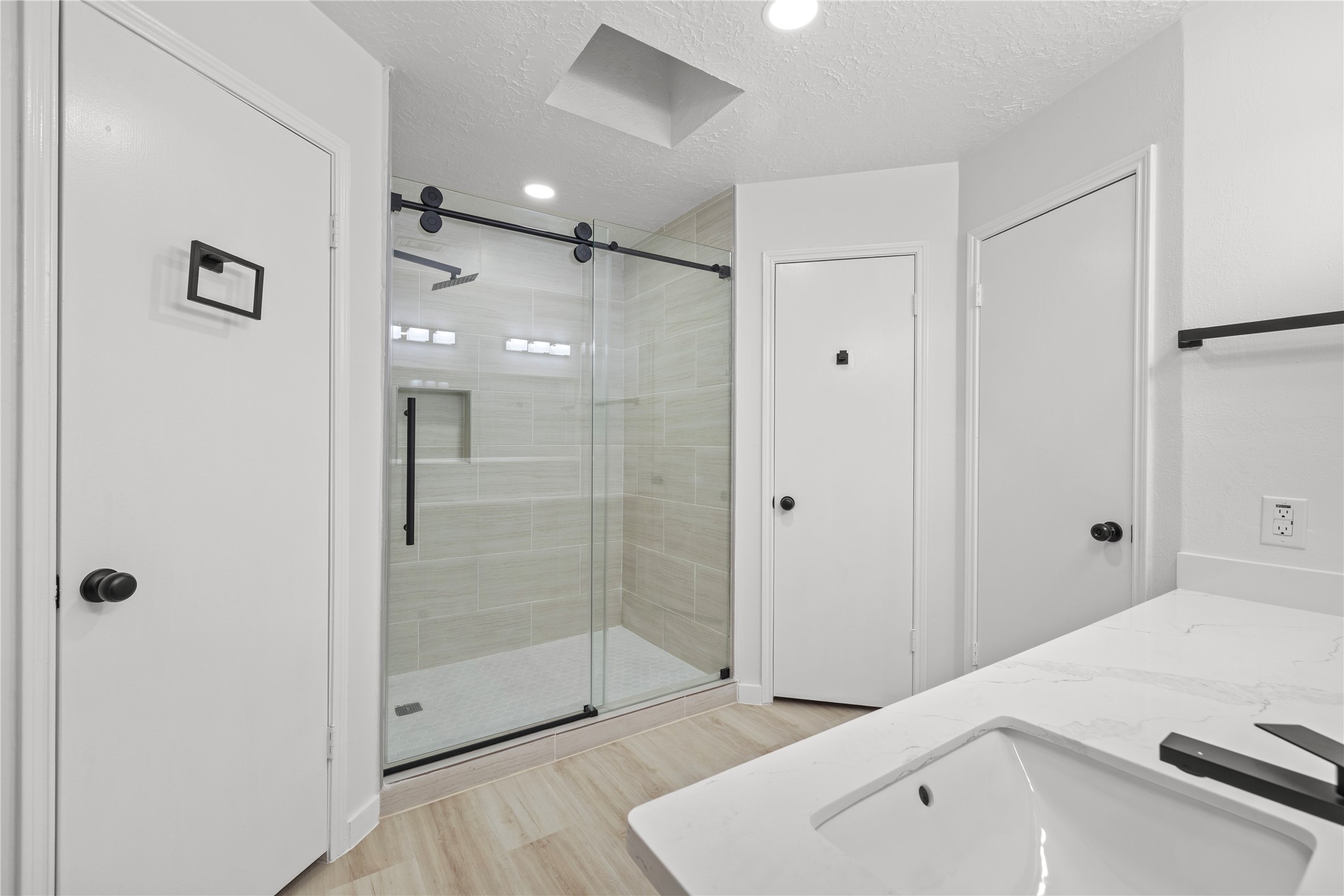 2326 Ashmont Drive Property Photo 23