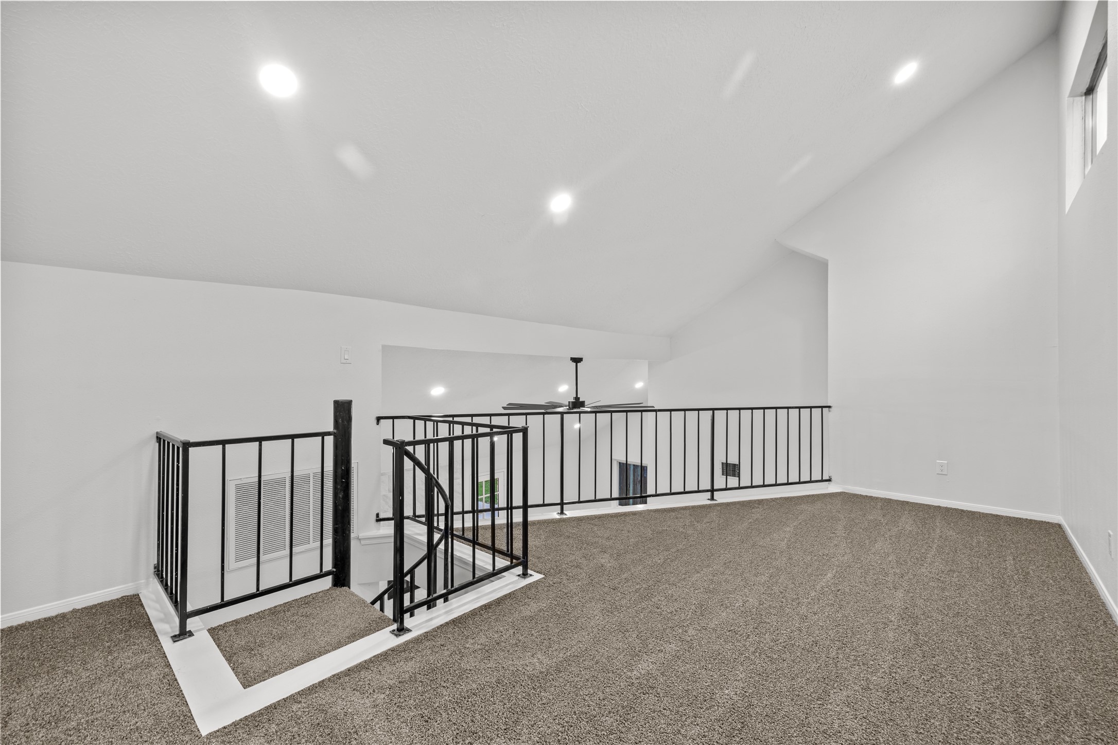2326 Ashmont Drive Property Photo 25