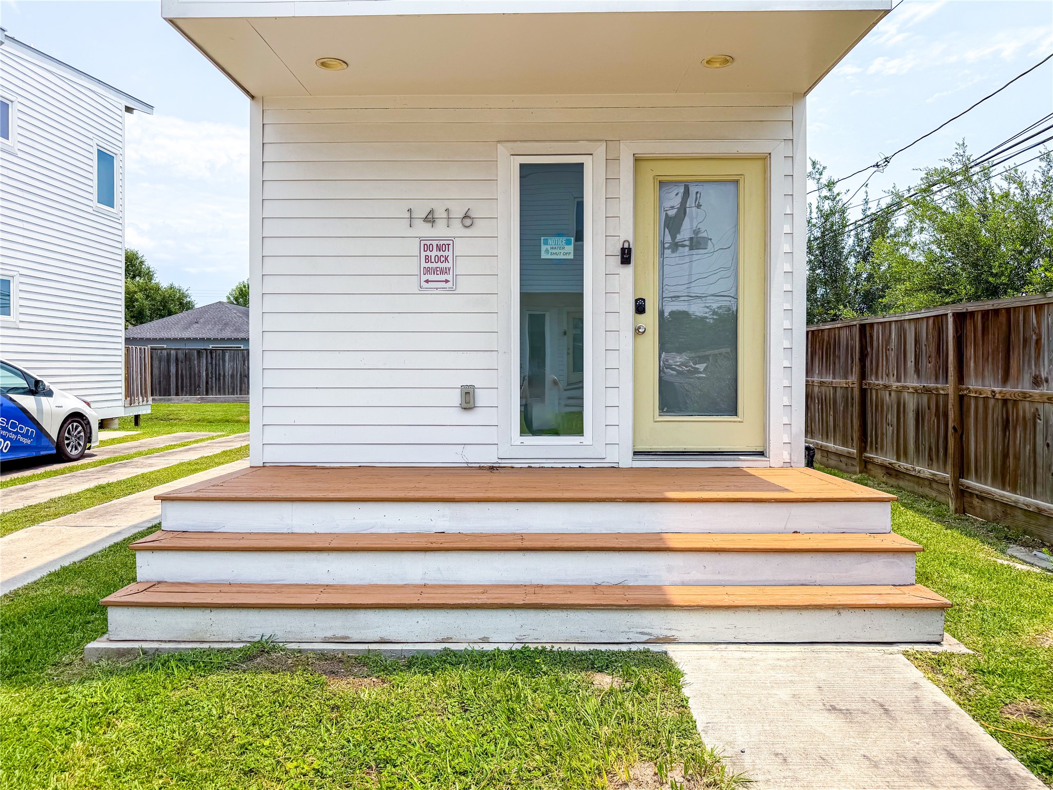 1416 Dumble Street Property Photo 3