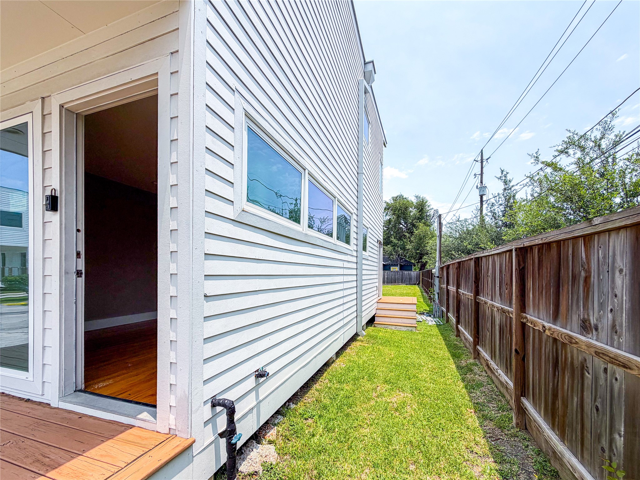 1416 Dumble Street Property Photo 21