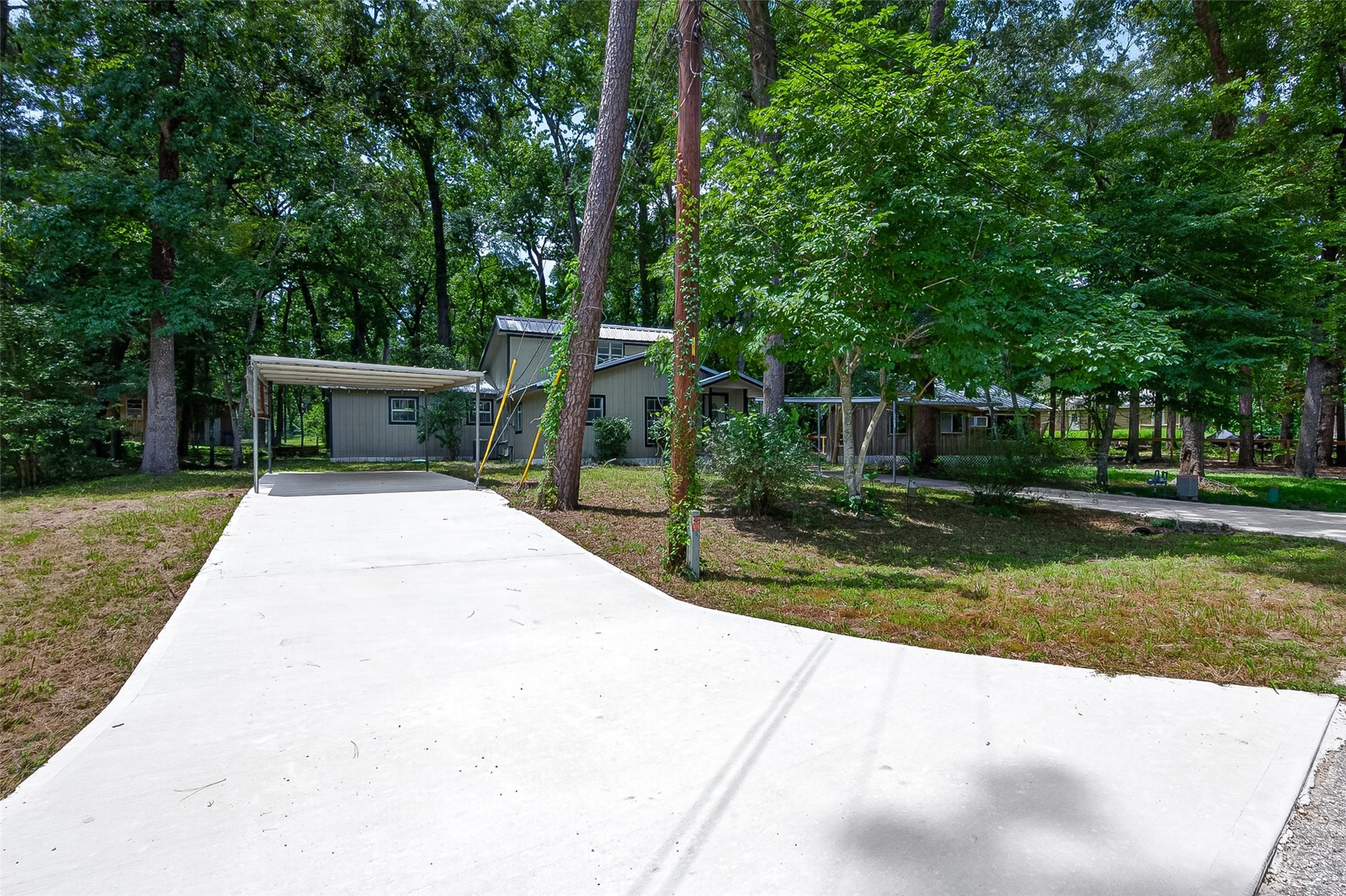 5693 Cessna Drive Property Photo 3