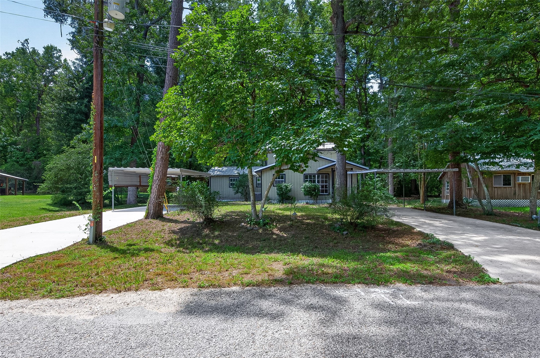 5693 Cessna Drive Property Photo 4