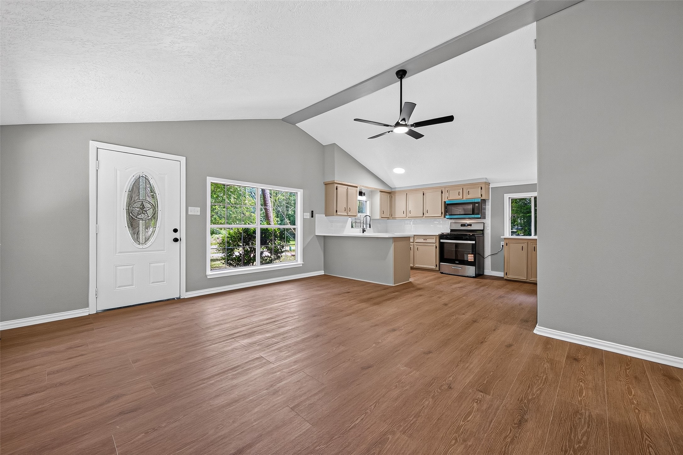 5693 Cessna Drive Property Photo 6