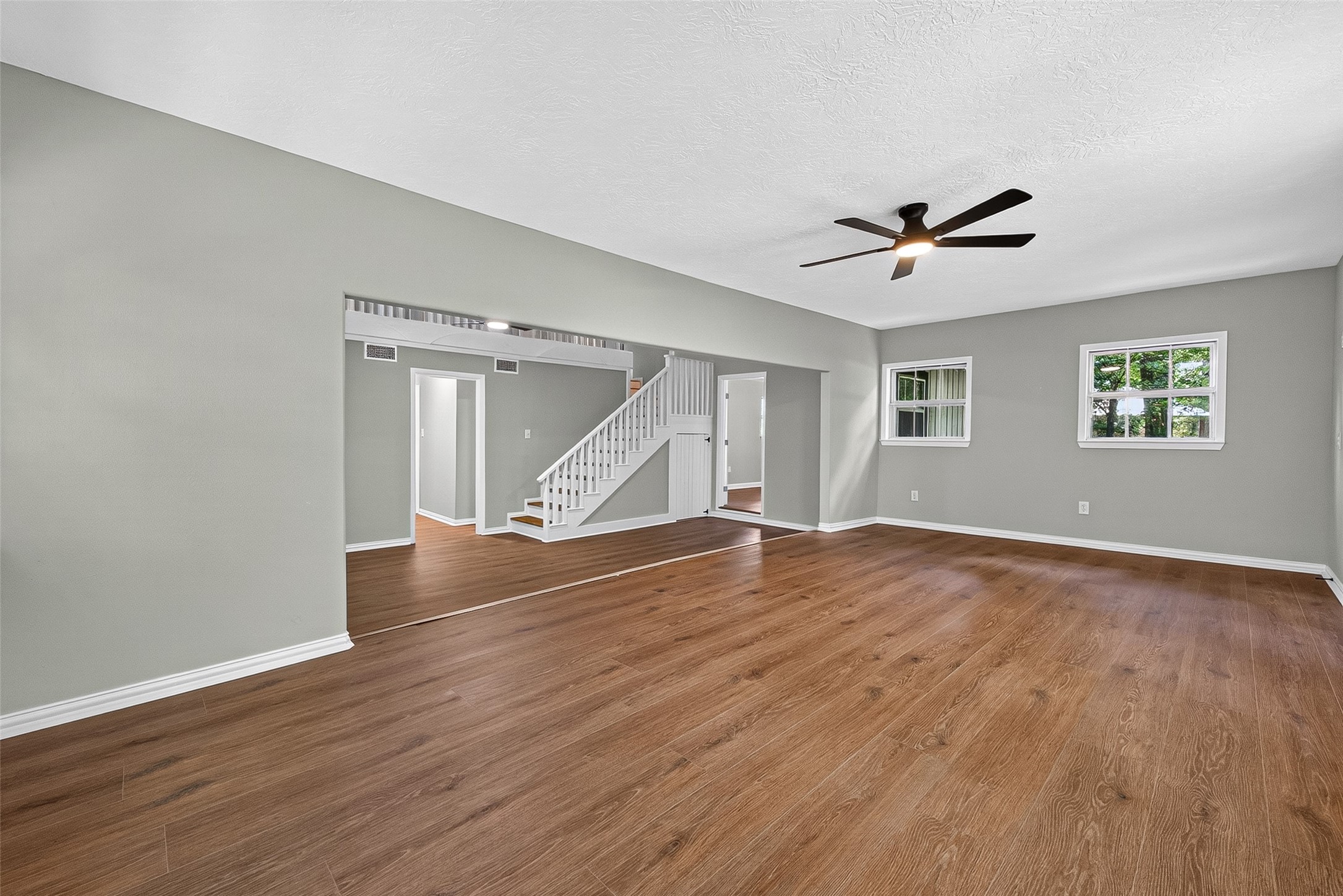 5693 Cessna Drive Property Photo 17