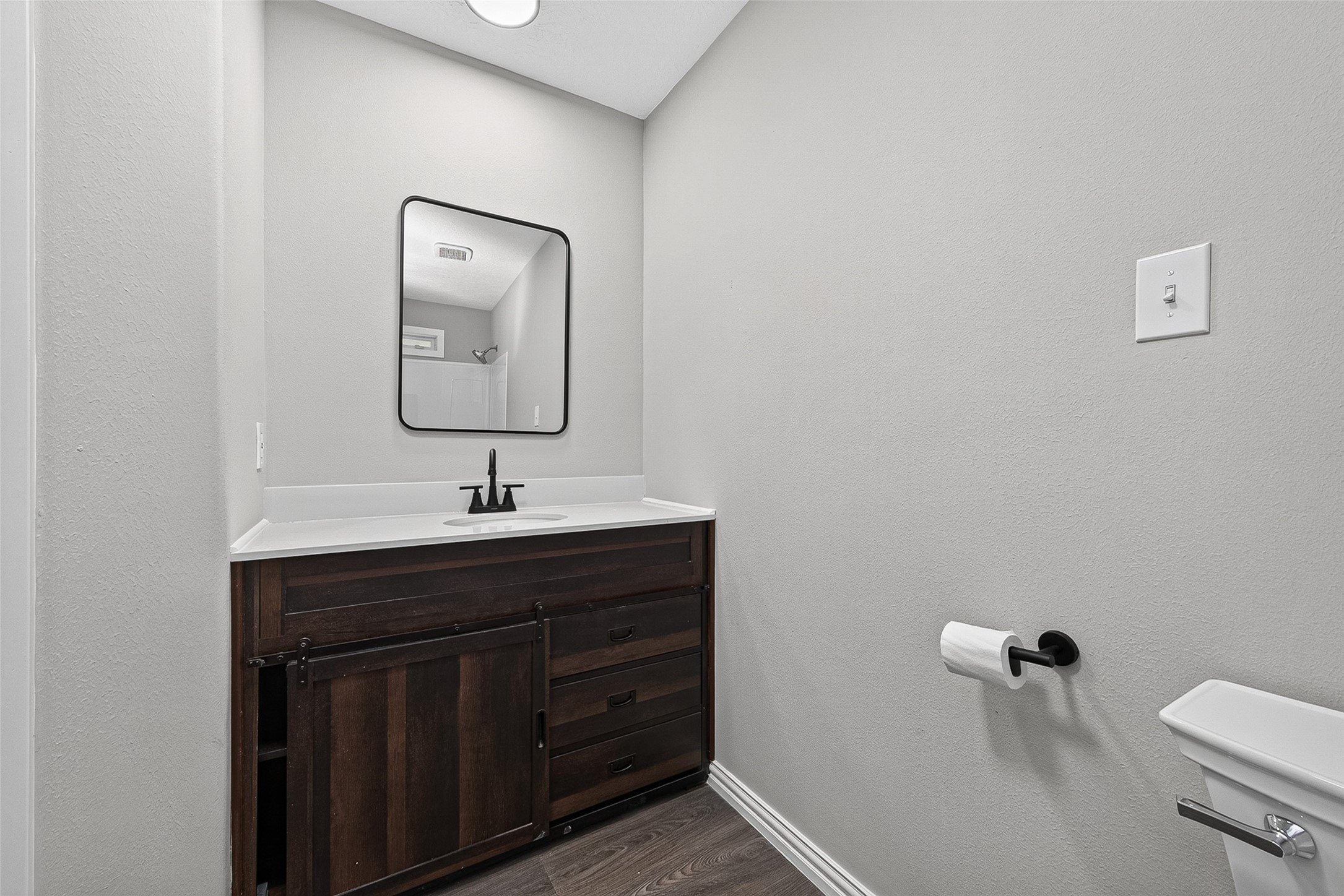 5693 Cessna Drive Property Photo 32