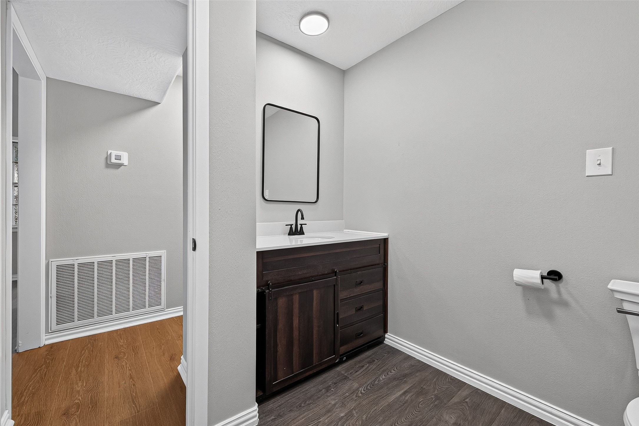 5693 Cessna Drive Property Photo 33