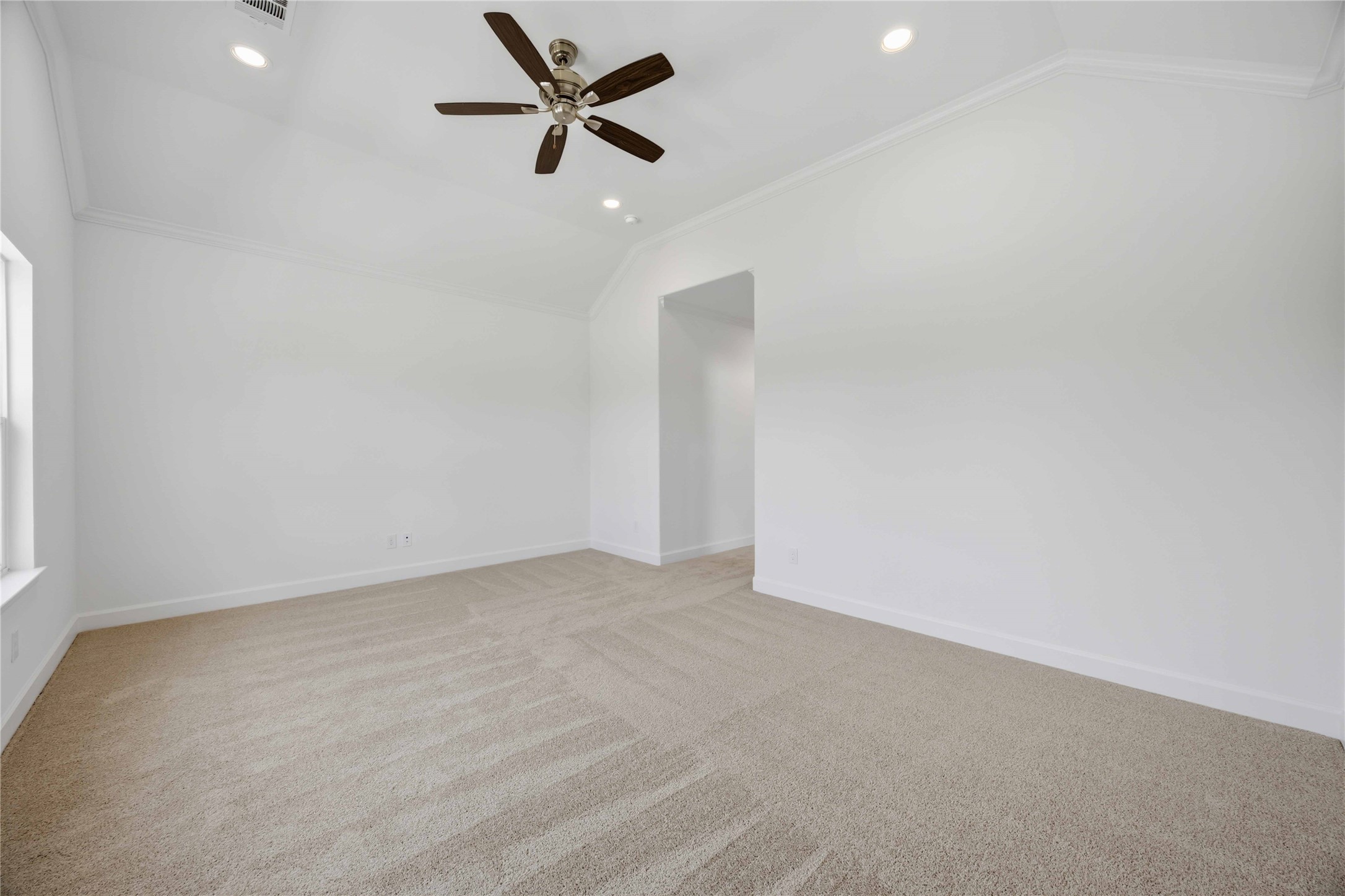 5676 Nolda Street Property Photo 27