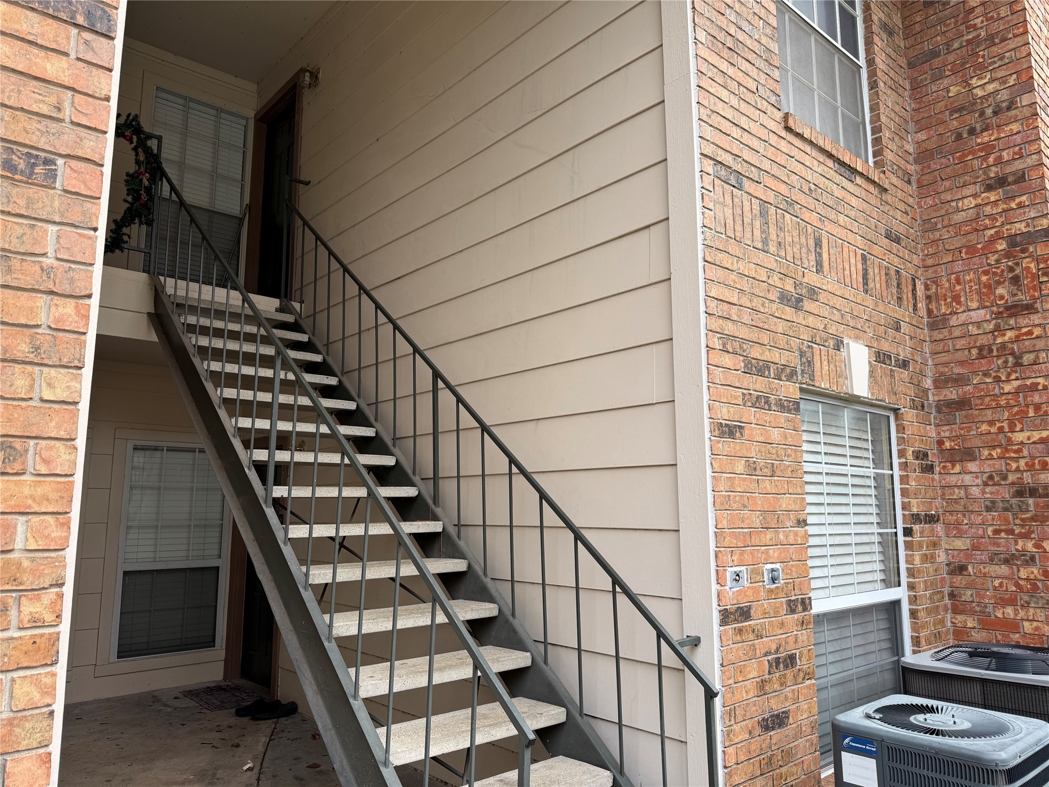 2626 Holly Hall Street 1208 Property Photo 7